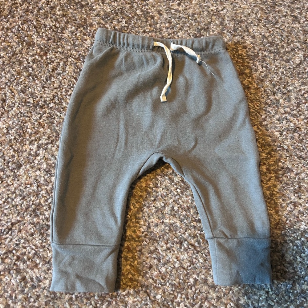Quincy Mae Pants - EUC - 3-6 months